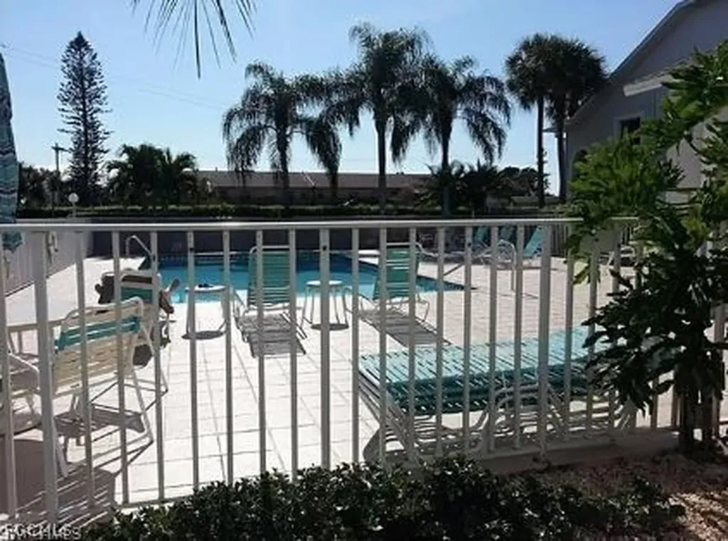 1765 Cape Coral Parkway E Cape Coral FL 33904