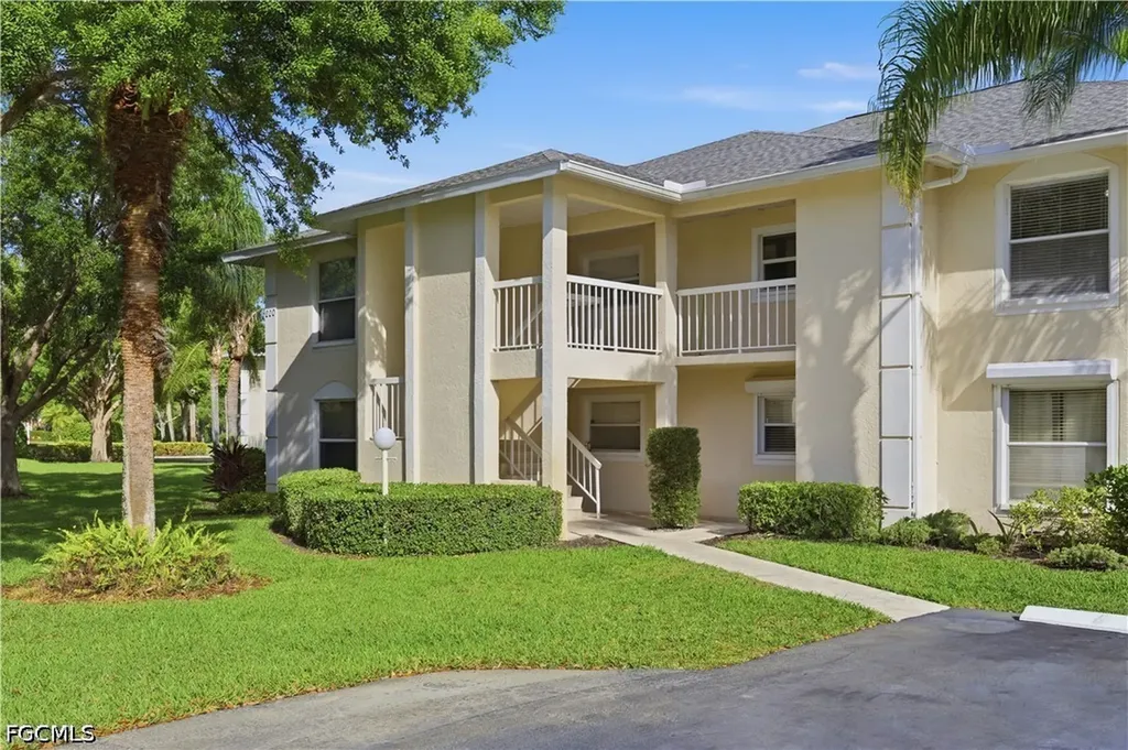 600 Squire Circle Naples FL 34104