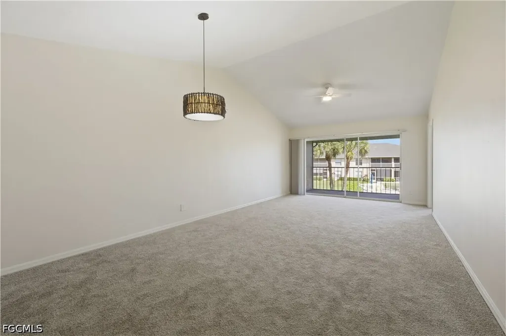 600 Squire Circle Naples FL 34104