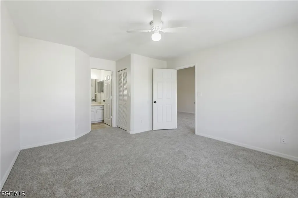 600 Squire Circle Naples FL 34104