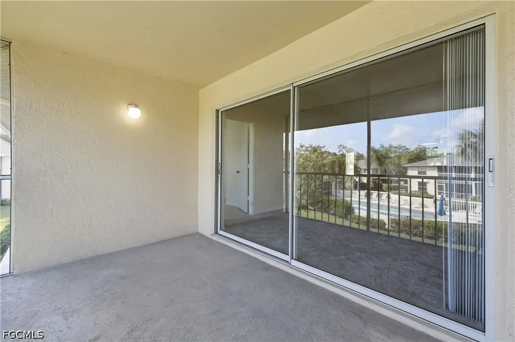 600 Squire Circle Naples FL 34104