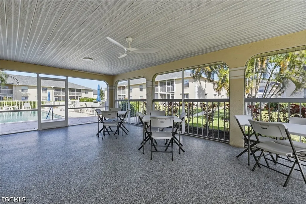 600 Squire Circle Naples FL 34104