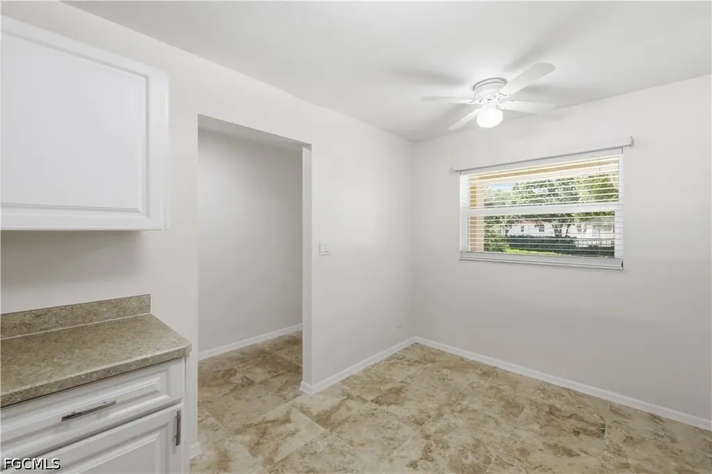 600 Squire Circle Naples FL 34104