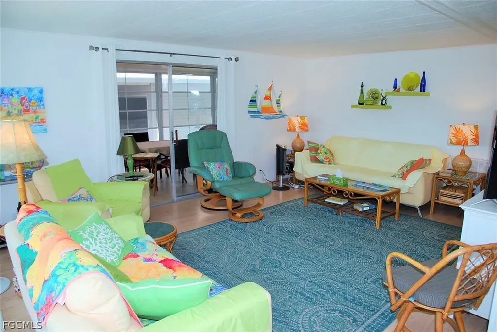 107 Snead Drive North Fort Myers FL 33903