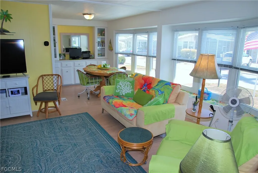 107 Snead Drive North Fort Myers FL 33903