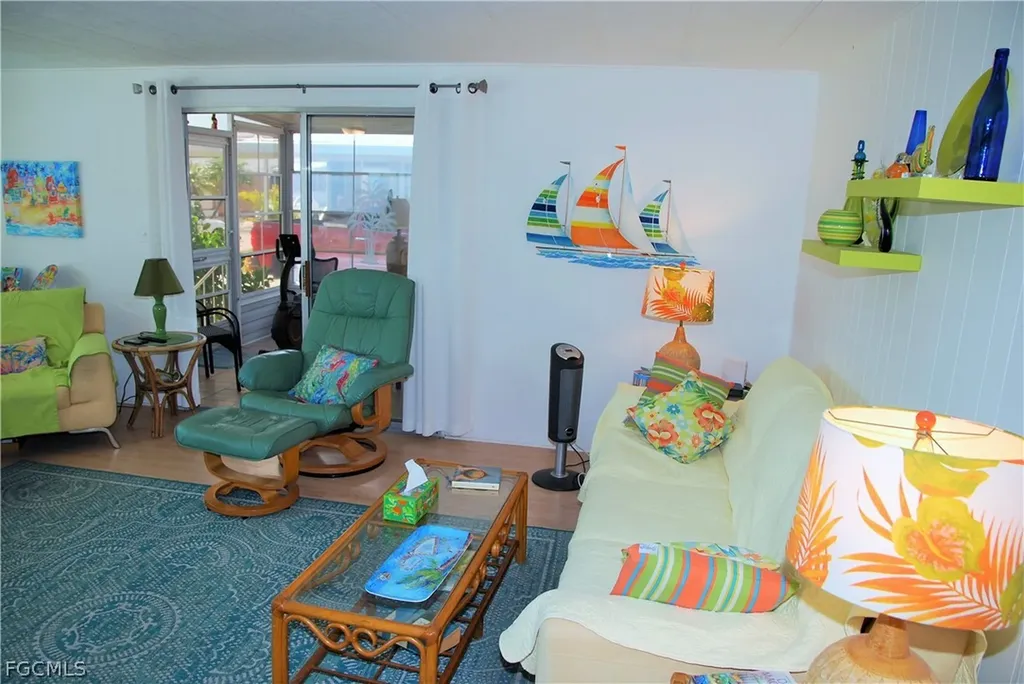 107 Snead Drive North Fort Myers FL 33903