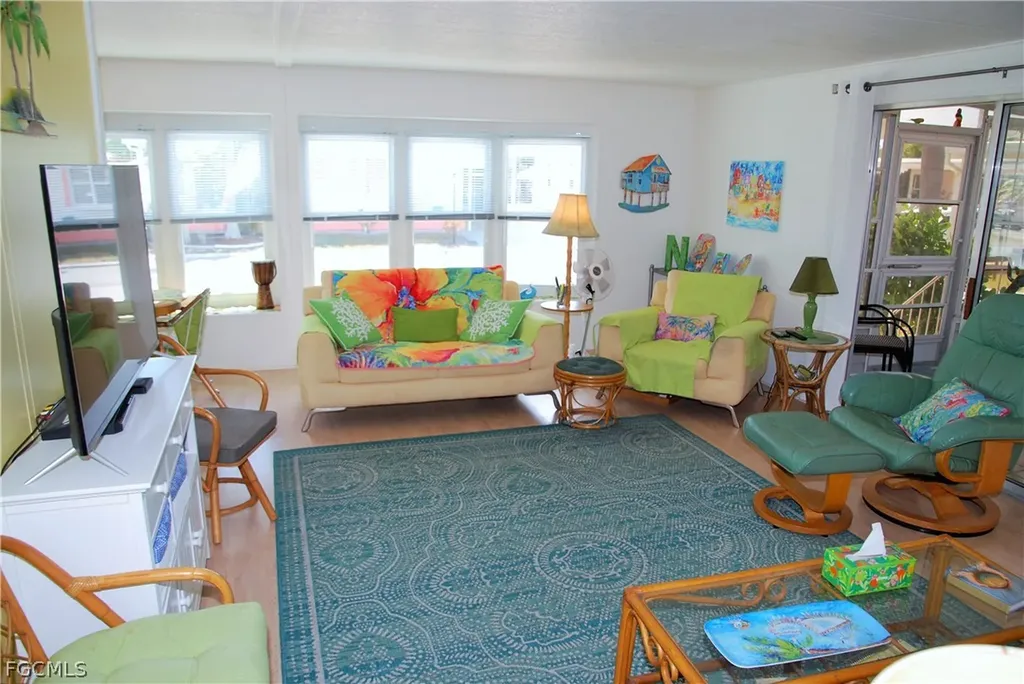 107 Snead Drive North Fort Myers FL 33903