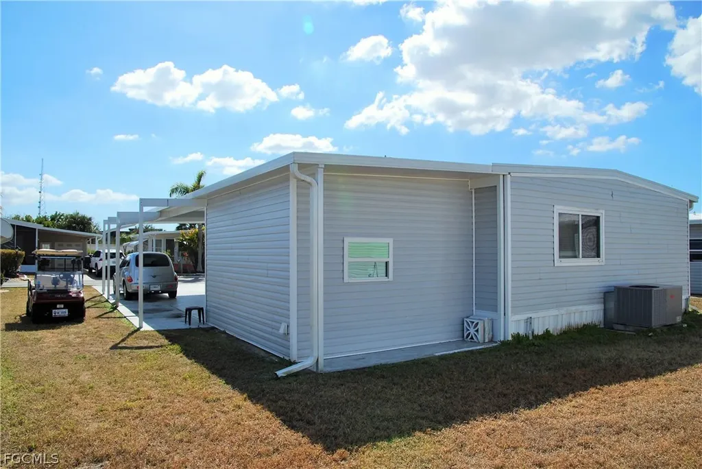 107 Snead Drive North Fort Myers FL 33903