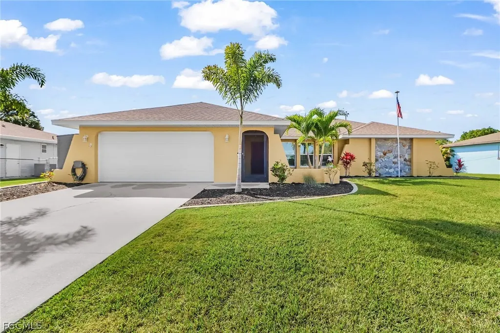 2114 Bolado Parkway Cape Coral FL 33990