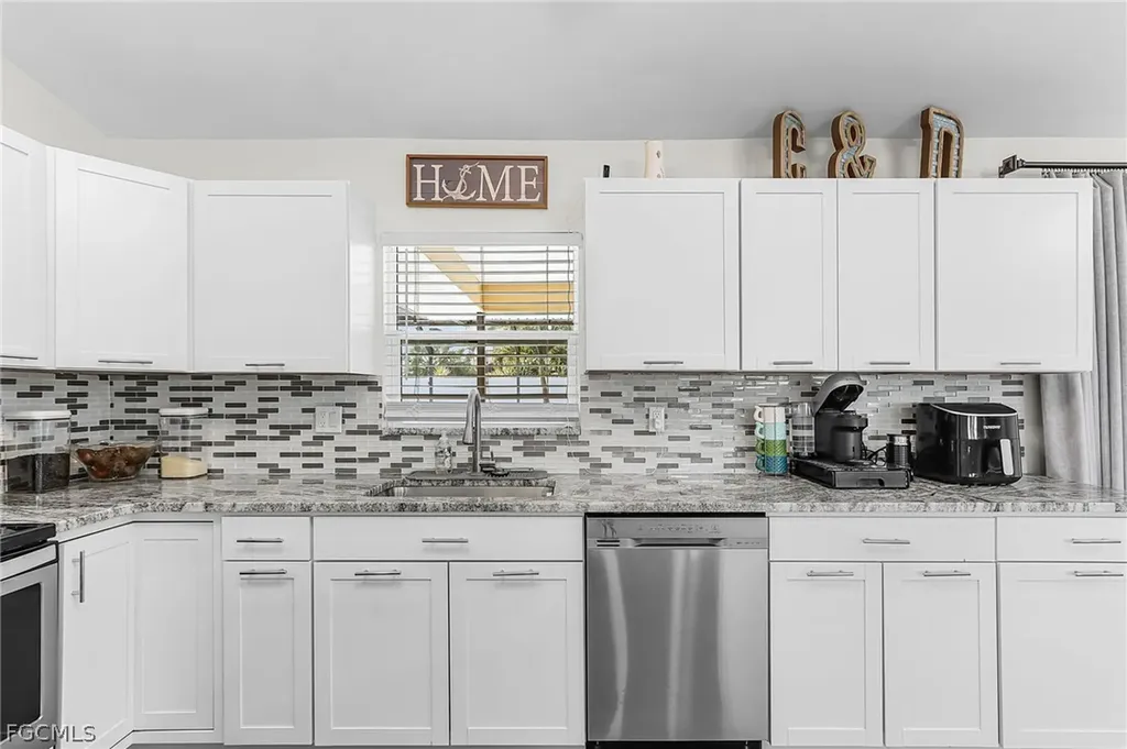 2114 Bolado Parkway Cape Coral FL 33990