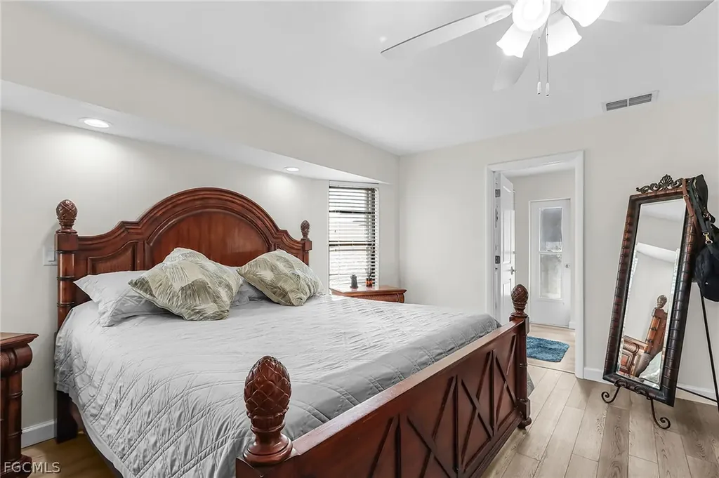 2114 Bolado Parkway Cape Coral FL 33990