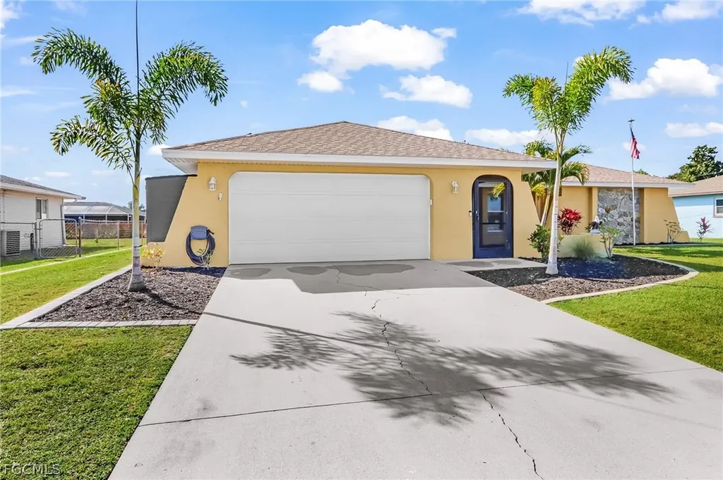 2114 Bolado Parkway Cape Coral FL 33990