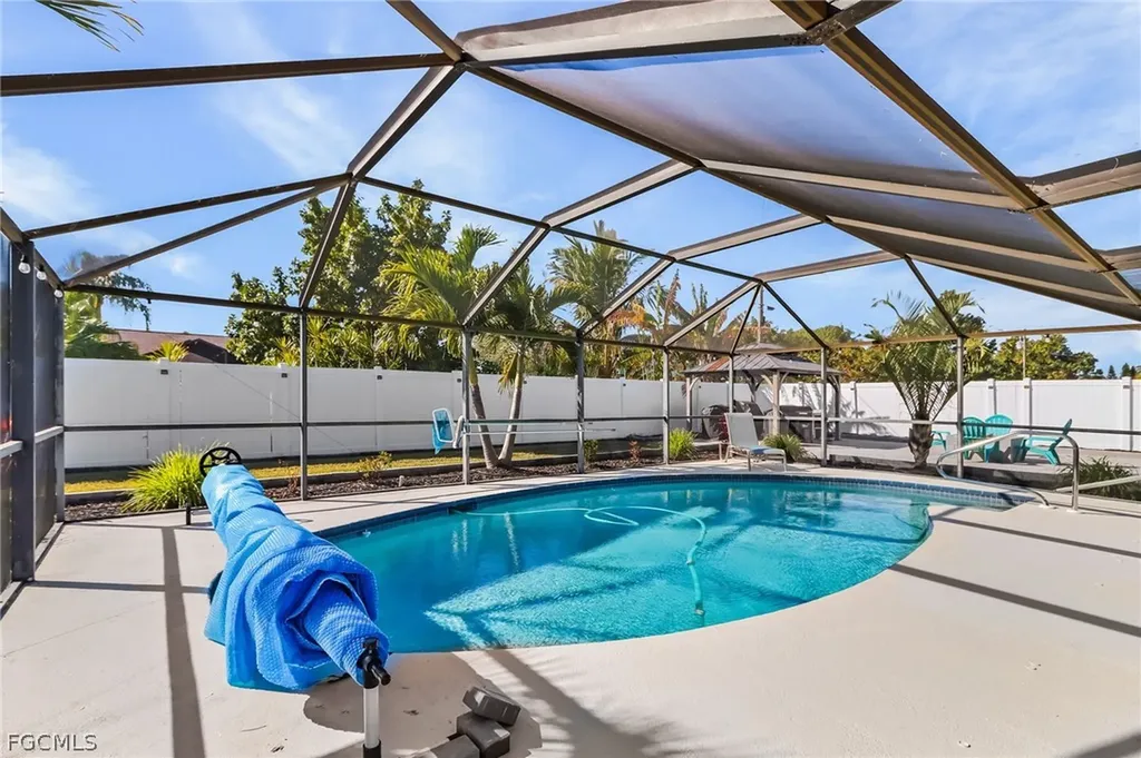 2114 Bolado Parkway Cape Coral FL 33990