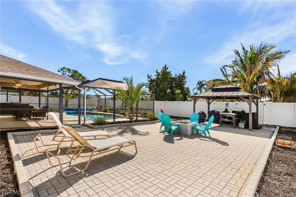 2114 Bolado Parkway Cape Coral FL 33990