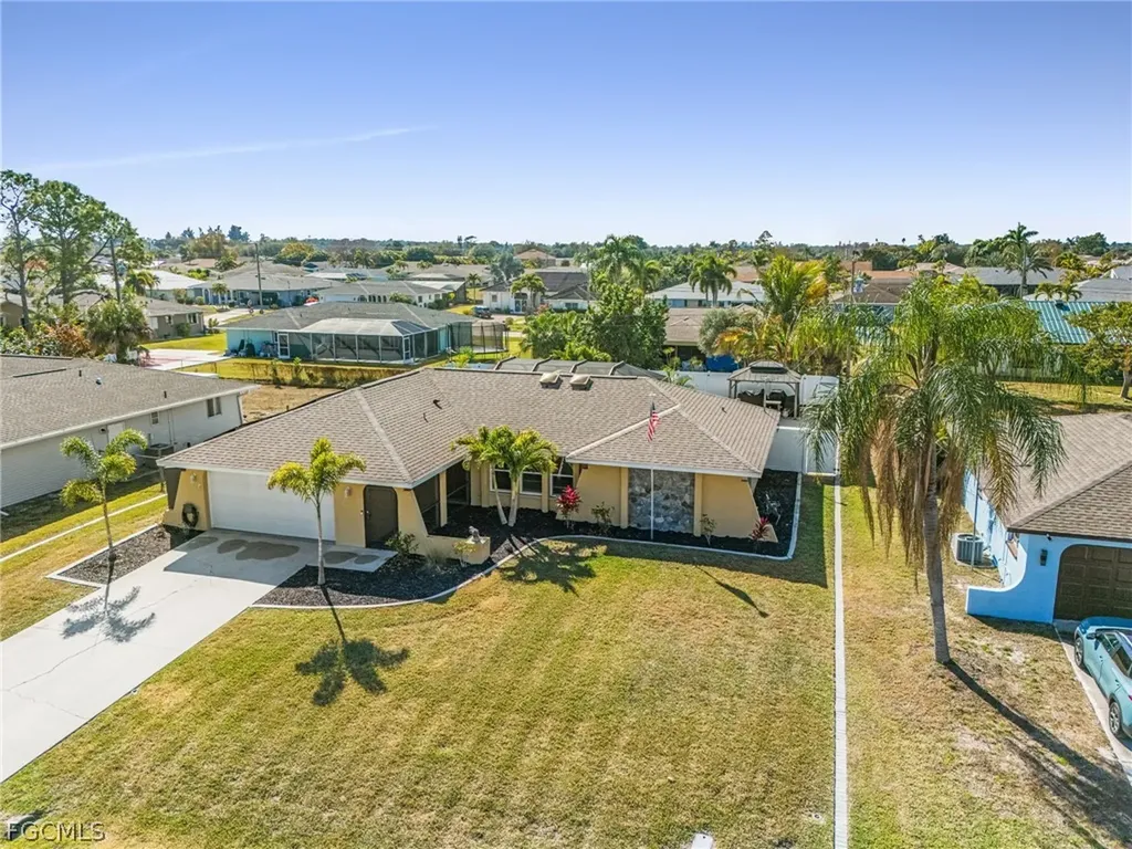 2114 Bolado Parkway Cape Coral FL 33990