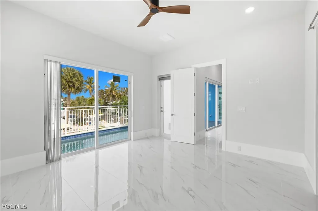 137 Hibiscus Drive Fort Myers Beach FL 33931