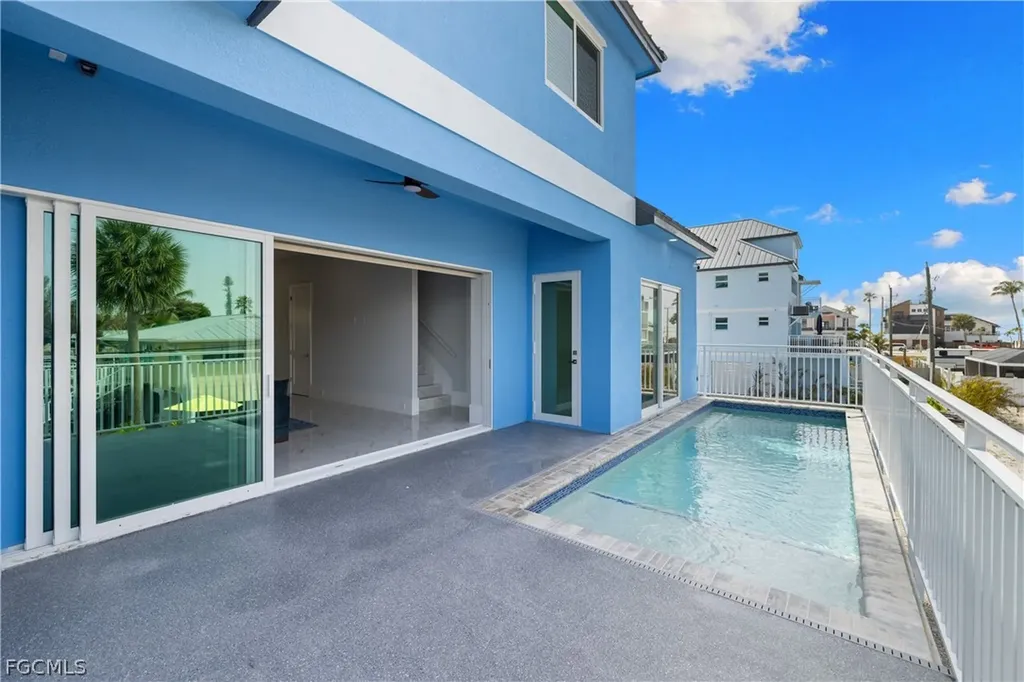137 Hibiscus Drive Fort Myers Beach FL 33931