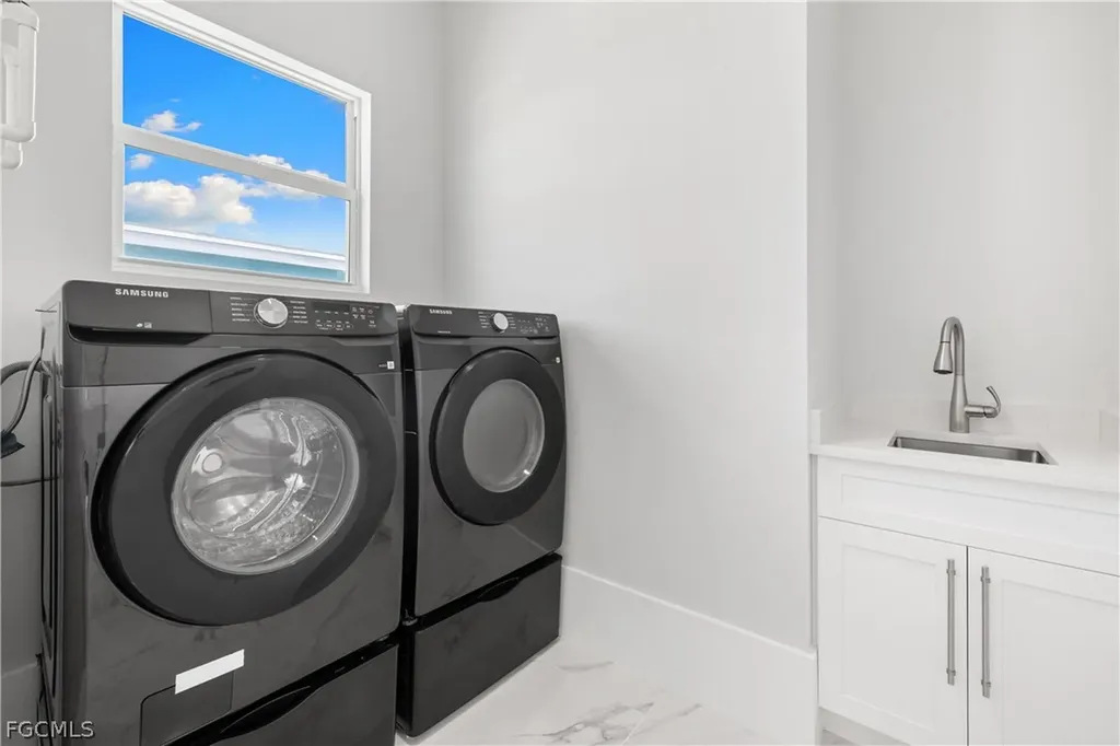 137 Hibiscus Drive Fort Myers Beach FL 33931