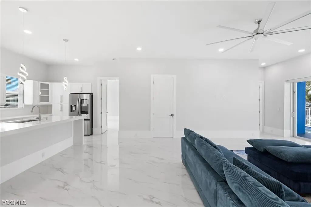 137 Hibiscus Drive Fort Myers Beach FL 33931