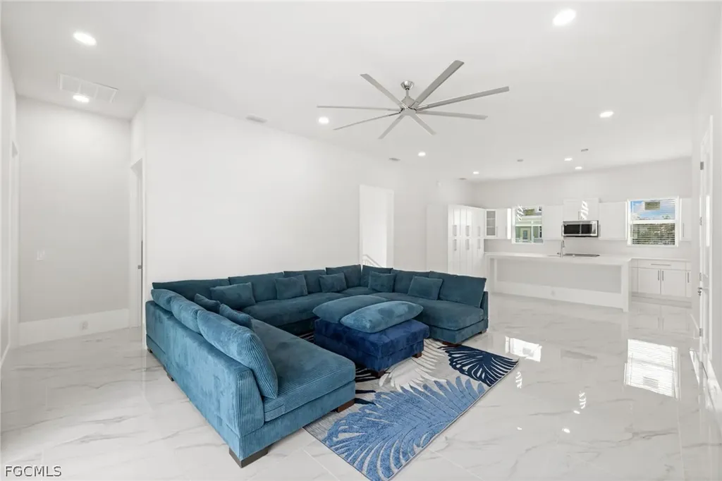 137 Hibiscus Drive Fort Myers Beach FL 33931