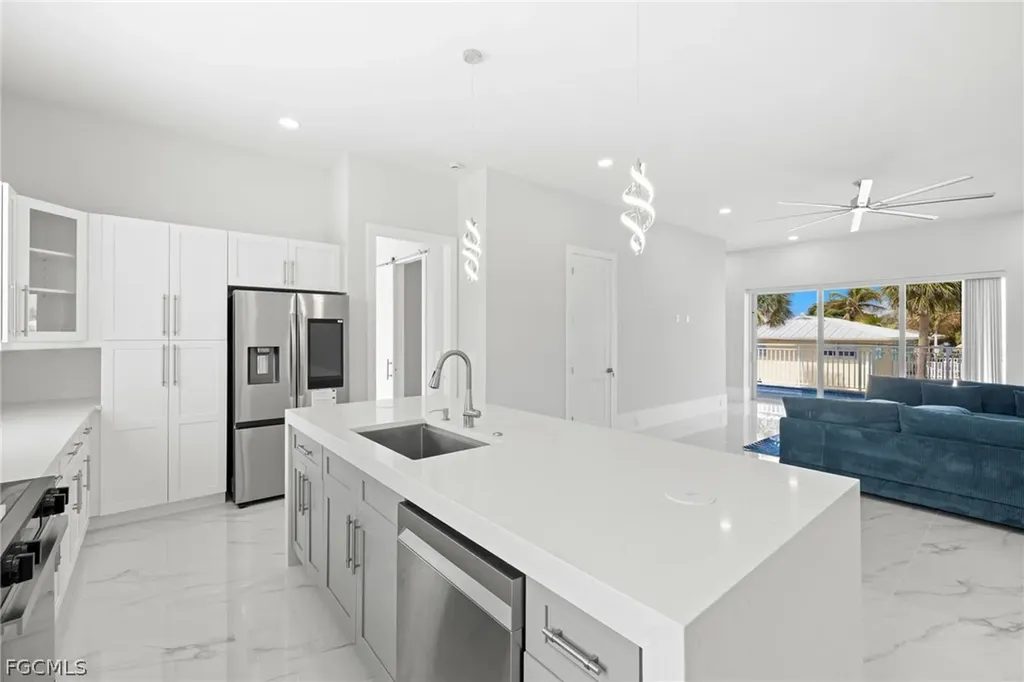 137 Hibiscus Drive Fort Myers Beach FL 33931