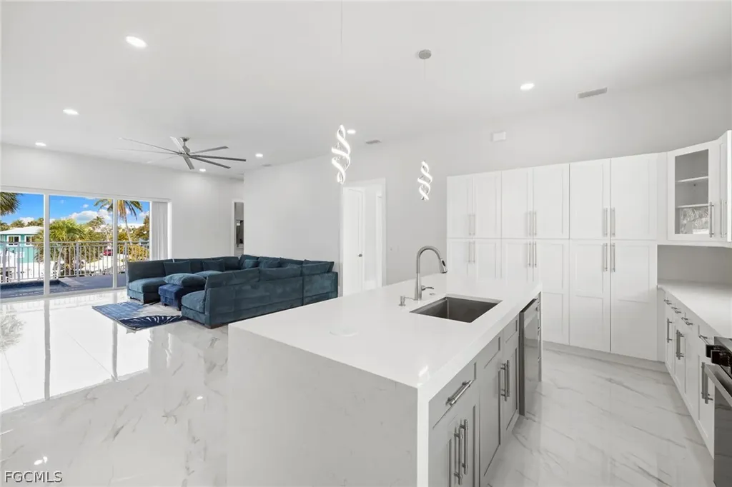 137 Hibiscus Drive Fort Myers Beach FL 33931