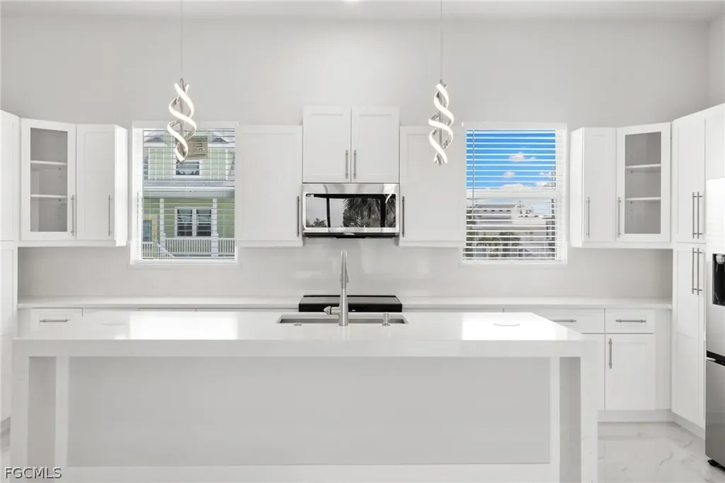 137 Hibiscus Drive Fort Myers Beach FL 33931