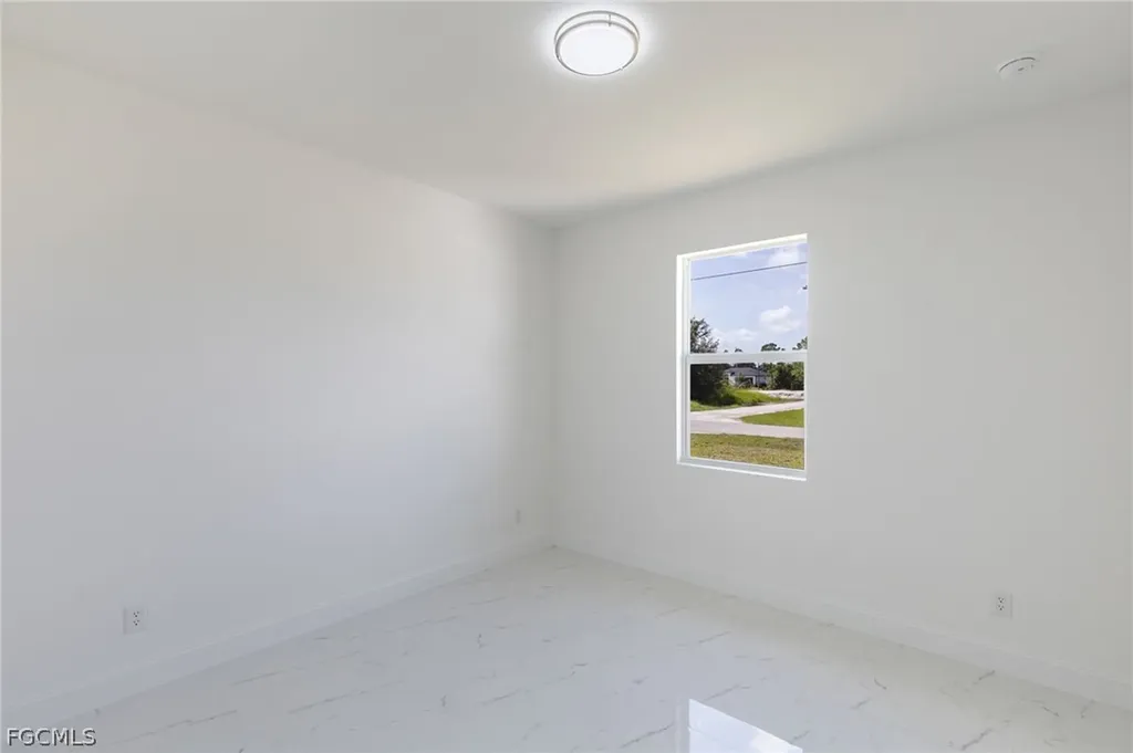 2703 18th Street SW Lehigh Acres FL 33976