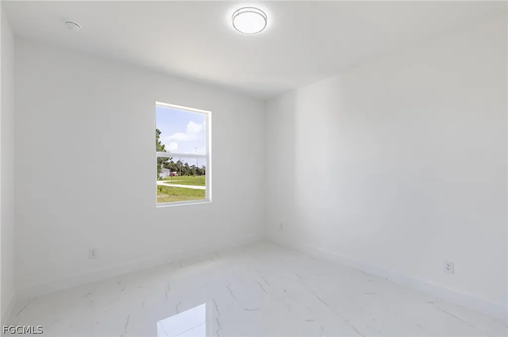 2703 18th Street SW Lehigh Acres FL 33976