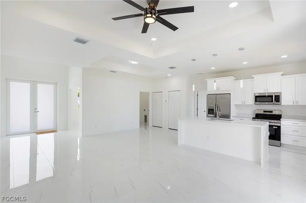 2703 18th Street SW Lehigh Acres FL 33976
