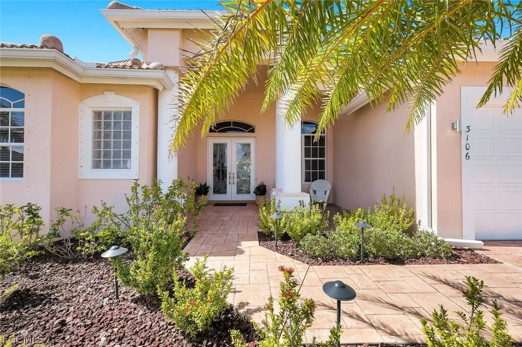 3106 SW 26th Court Cape Coral FL 33914