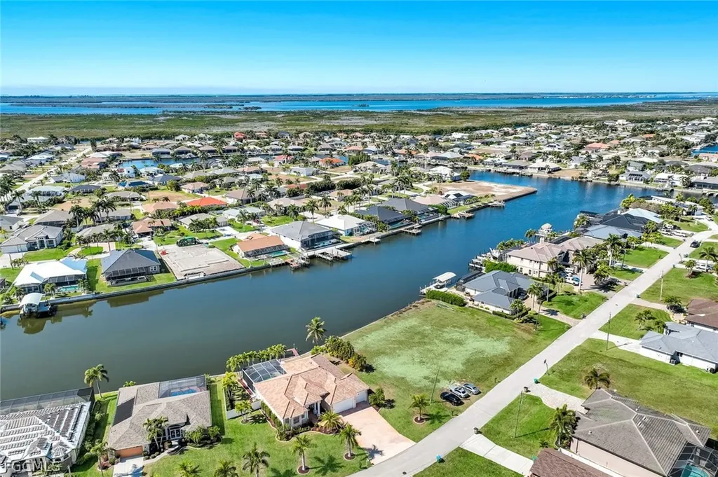 3106 SW 26th Court Cape Coral FL 33914