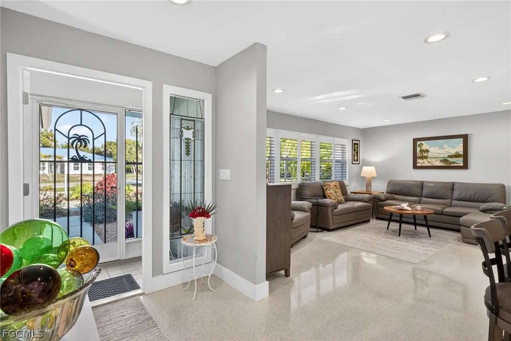 590 Boulder Drive Sanibel FL 33957