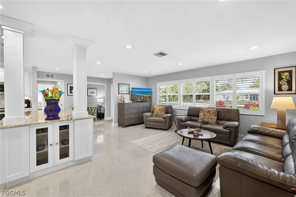 590 Boulder Drive Sanibel FL 33957