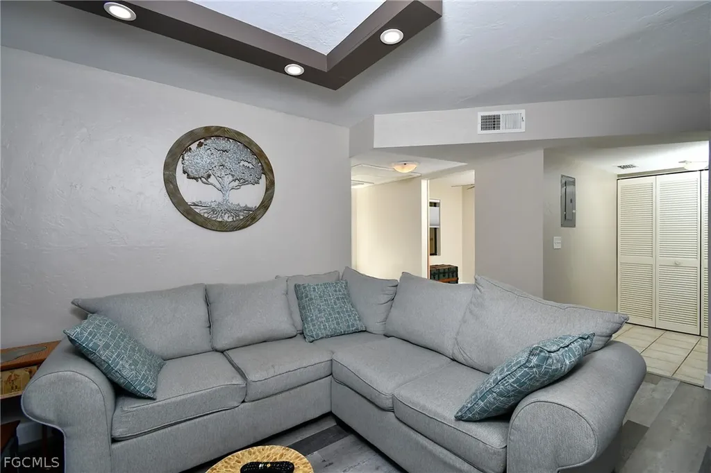 13240 White Marsh Lane Fort Myers FL 33912