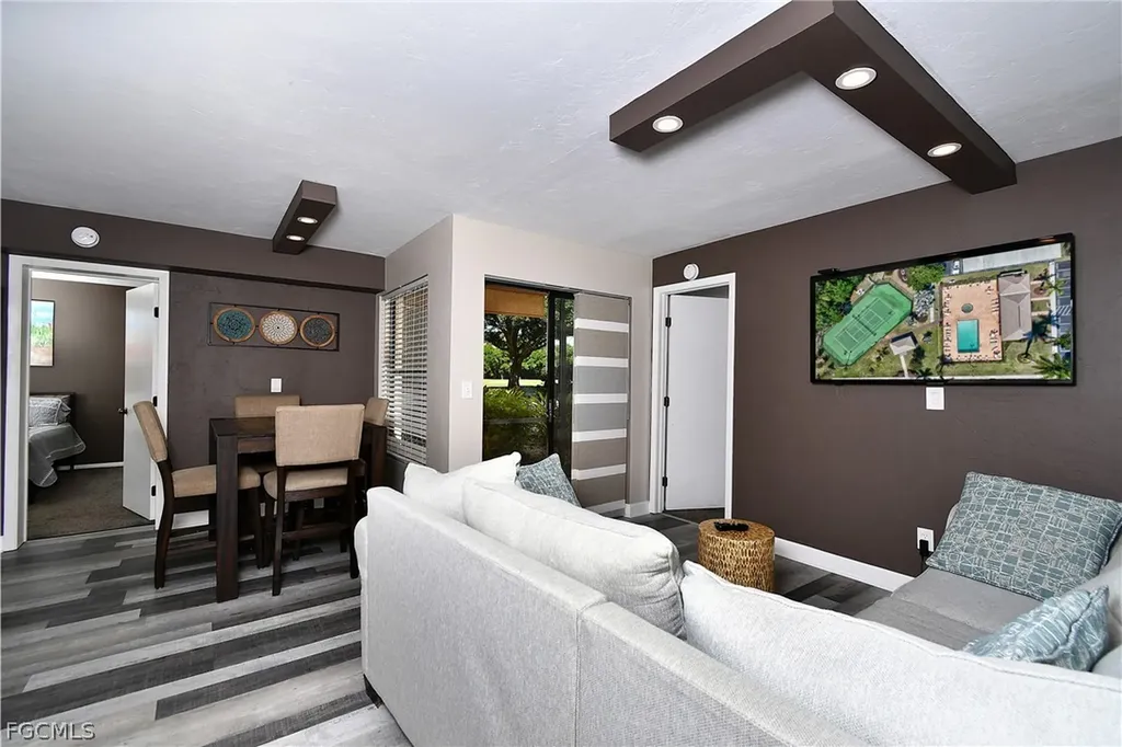 13240 White Marsh Lane Fort Myers FL 33912