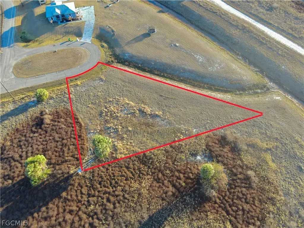 216 Lynbrook Loop Labelle FL 33935