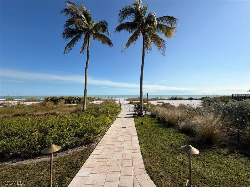 2230 Camino Del Mar Drive Sanibel FL 33957