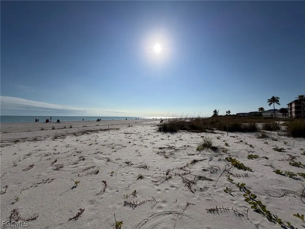 2230 Camino Del Mar Drive Sanibel FL 33957