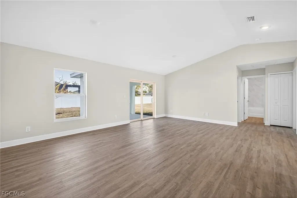 221 NW 15th Street Cape Coral FL 33993