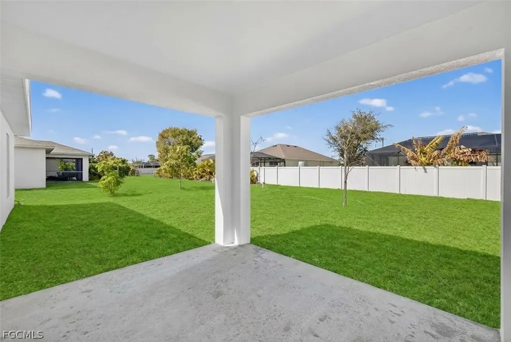 221 NW 15th Street Cape Coral FL 33993