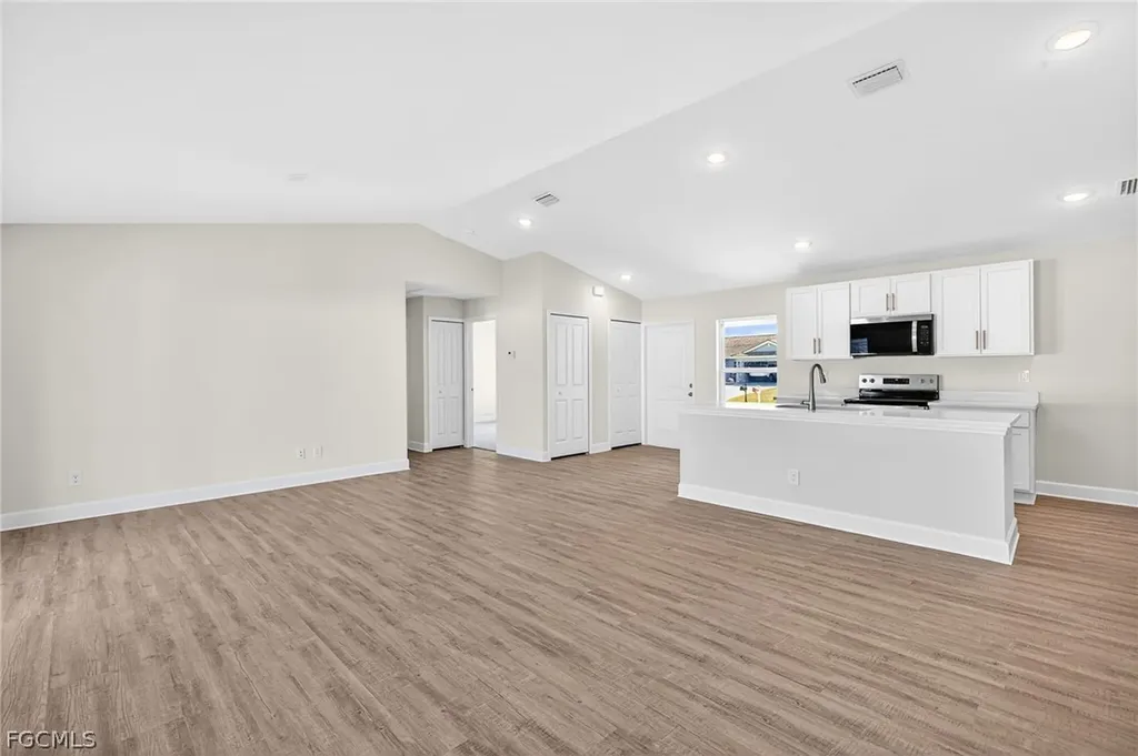 221 NW 15th Street Cape Coral FL 33993