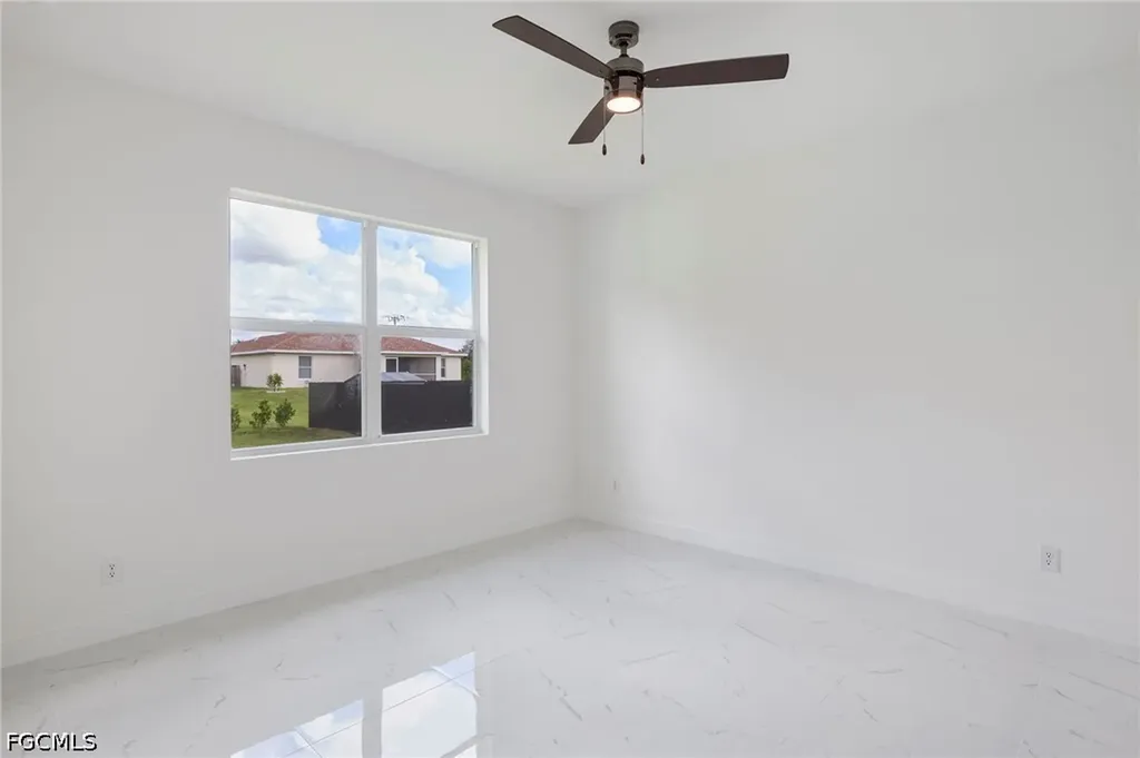 2810 10th Street W Lehigh Acres FL 33971