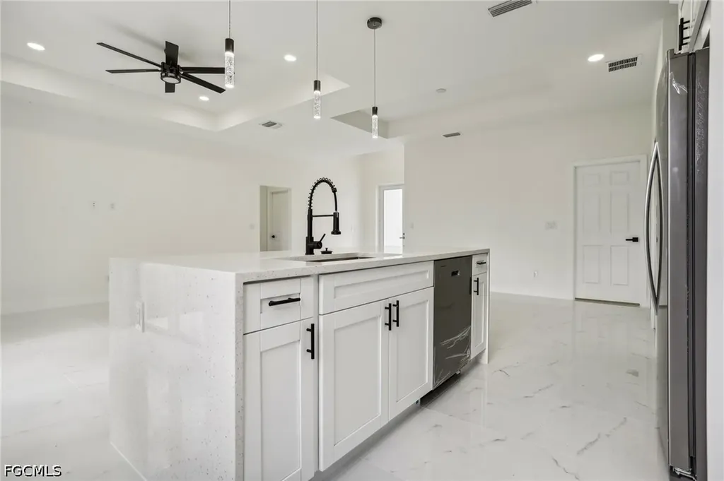 2810 10th Street W Lehigh Acres FL 33971