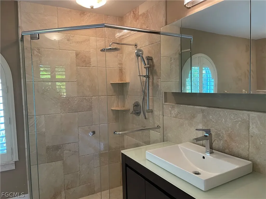 2806 SE 22nd Place Cape Coral FL 33904