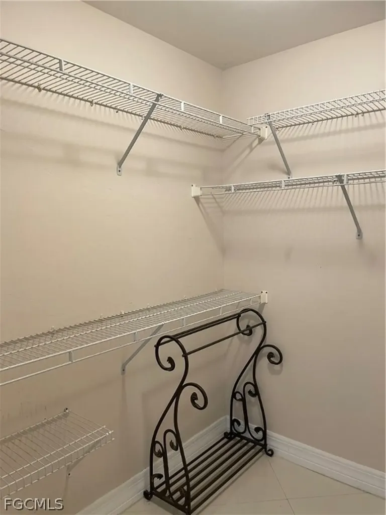 2806 SE 22nd Place Cape Coral FL 33904