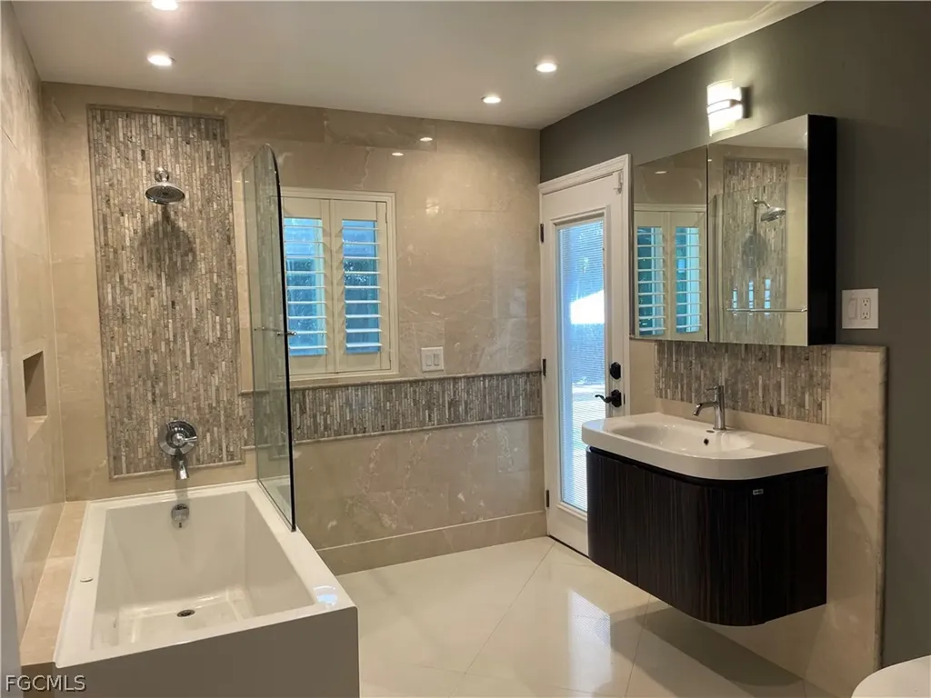 2806 SE 22nd Place Cape Coral FL 33904