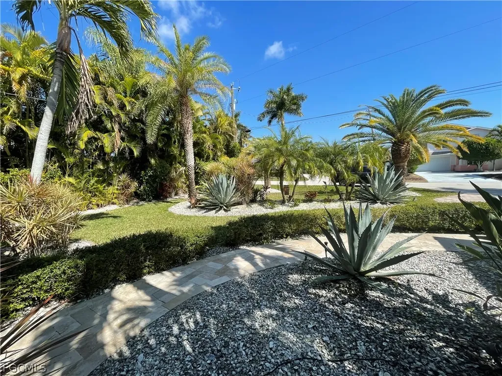 2806 SE 22nd Place Cape Coral FL 33904