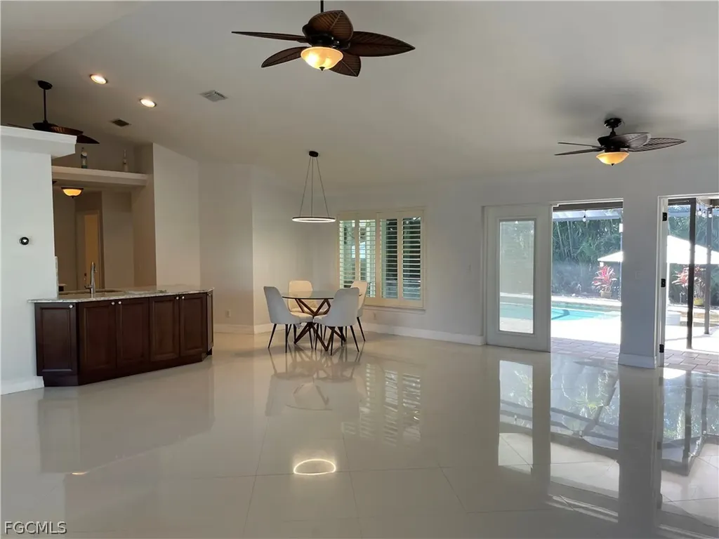 2806 SE 22nd Place Cape Coral FL 33904