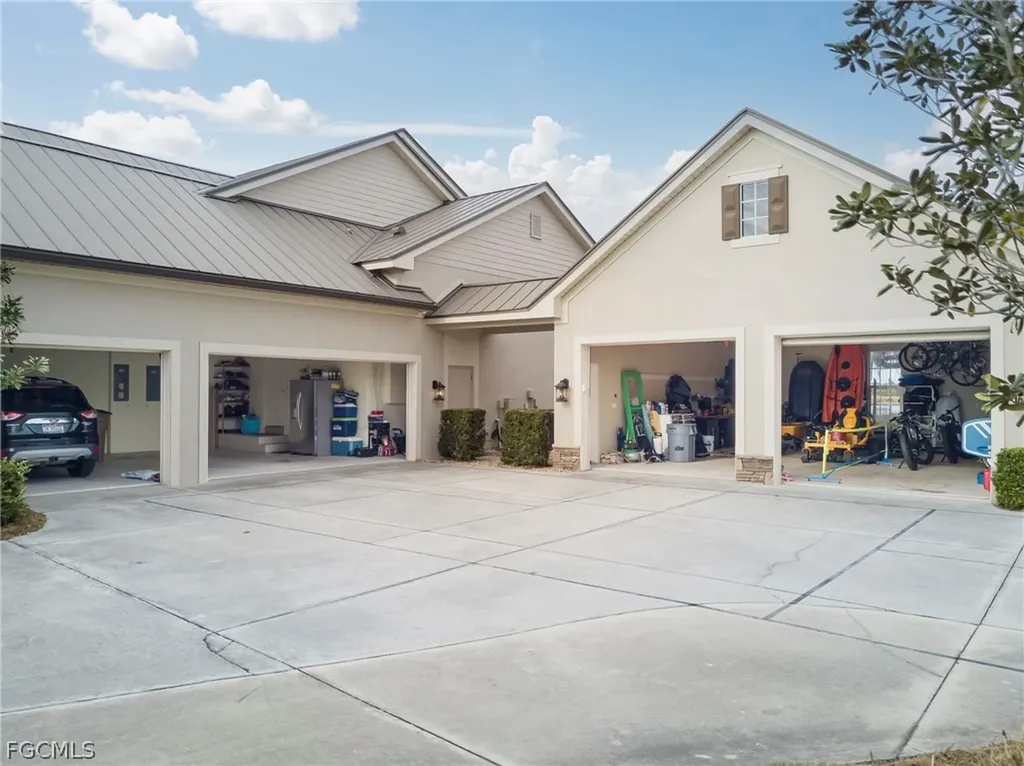 2131 Silk Bay Boulevard Alva FL 33920